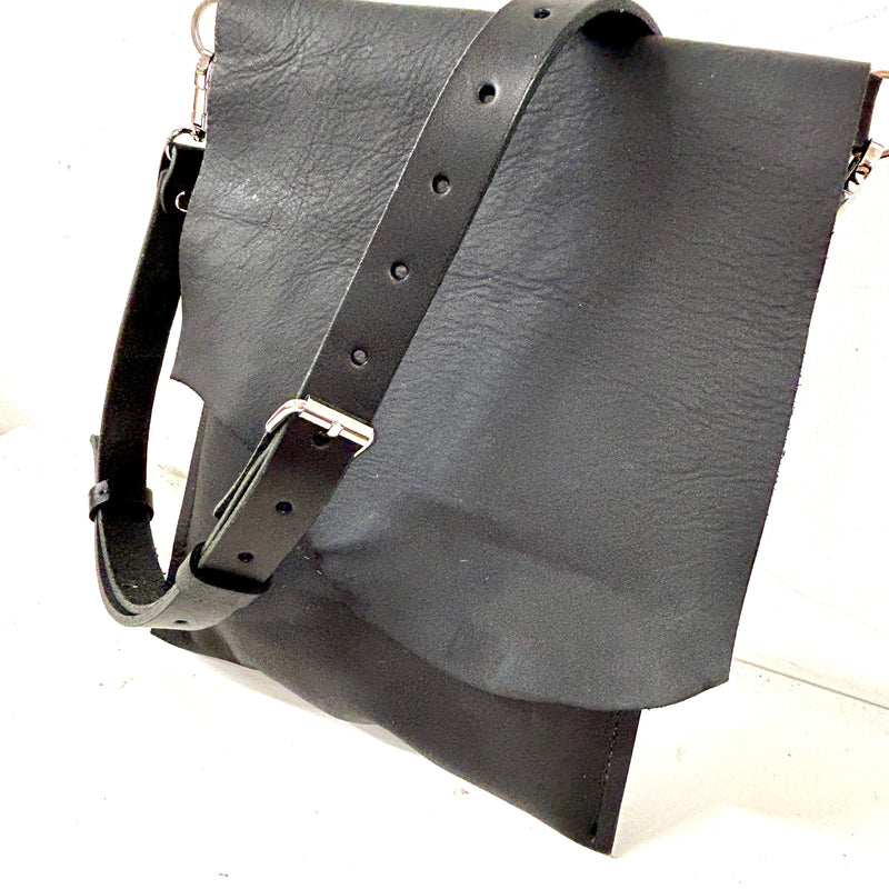 Natural Edge Crossbody Bag - Black - Soft Leather