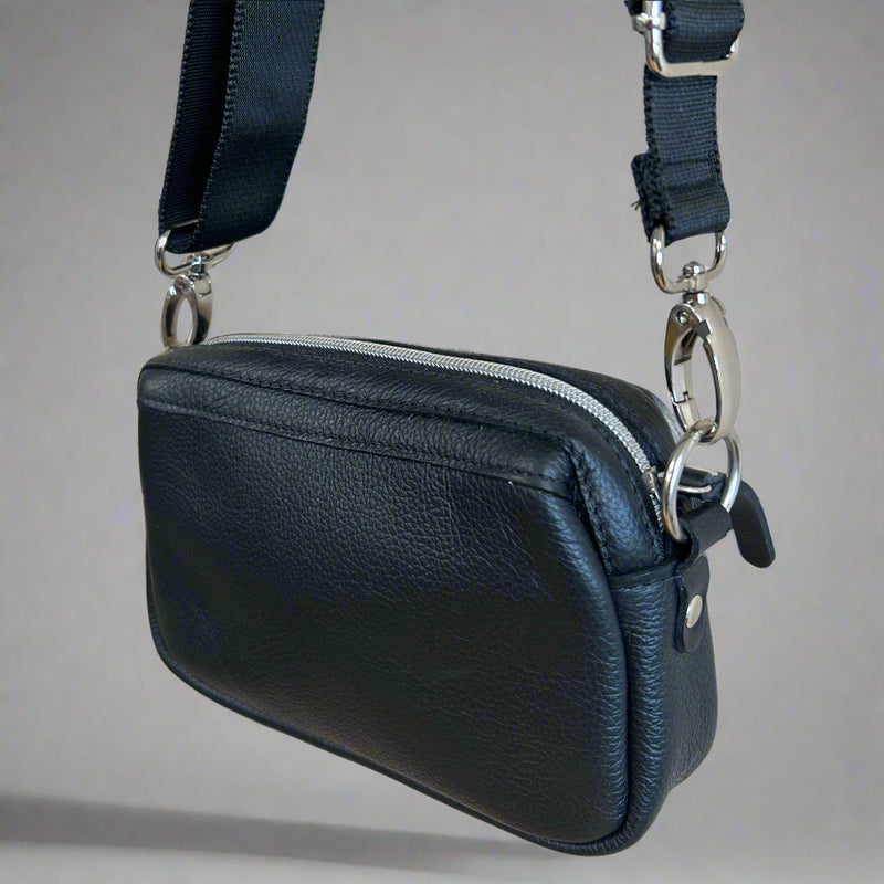 Small Camera Bag - Black Pebble Grain