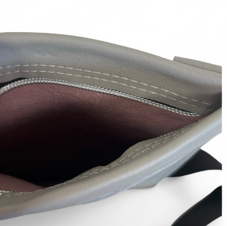 Small Cross Body - French Grey