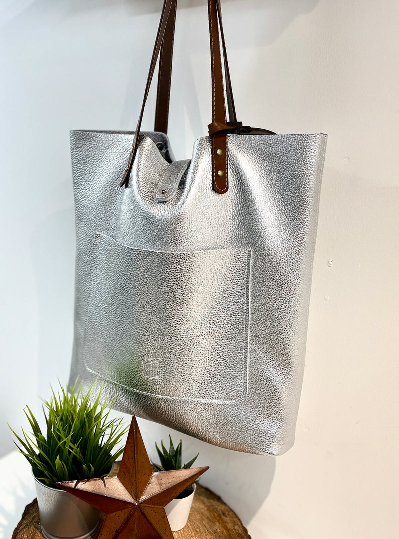 Pebble Grain Leather Tote Bag -Silver