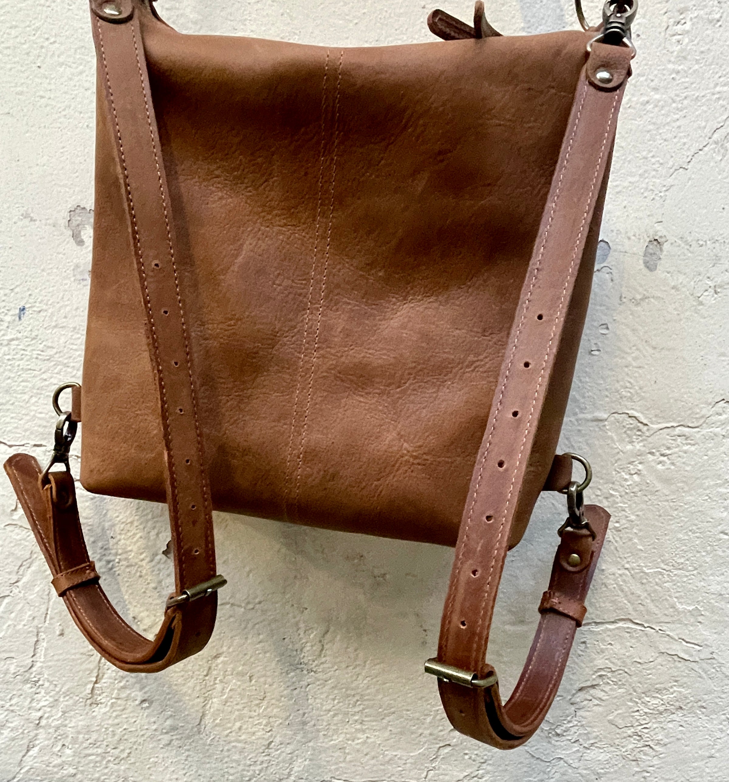 Rosa Convertible Accordion Bag in English Tan Bridle Leather - Handcrafted  Convertible Leather Backpacks and Purses for Daily or Motorcycle Use