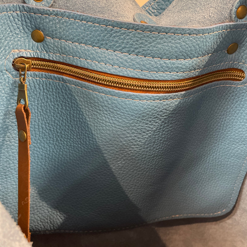 Pebble Grain Leather Tote Bag - Blue Bubblegum